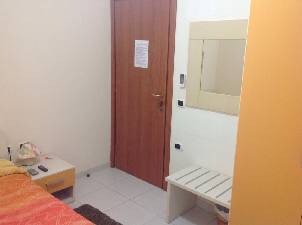 B&B Donna Nina Джоя-Тауро Номер фото